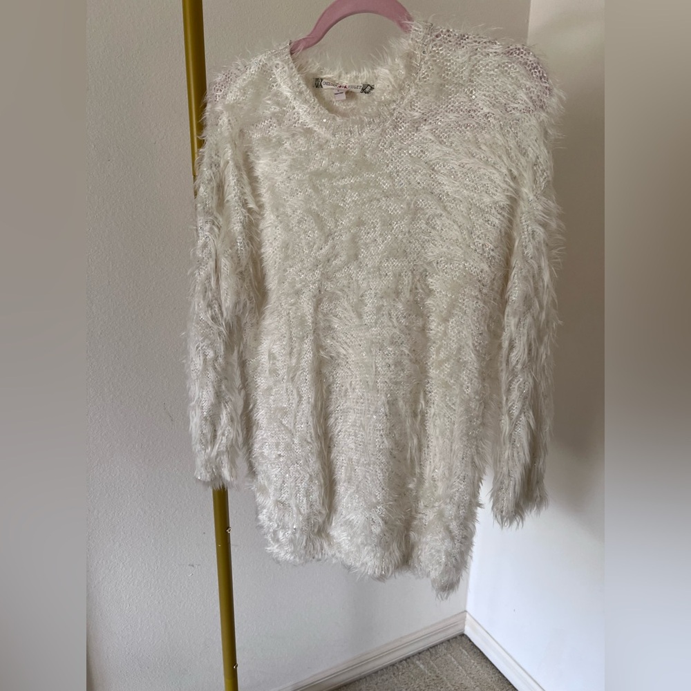 Chelsea & Violet Ivory Long Sleeve Sparkle Fuzzy Sweater Women Large EUC